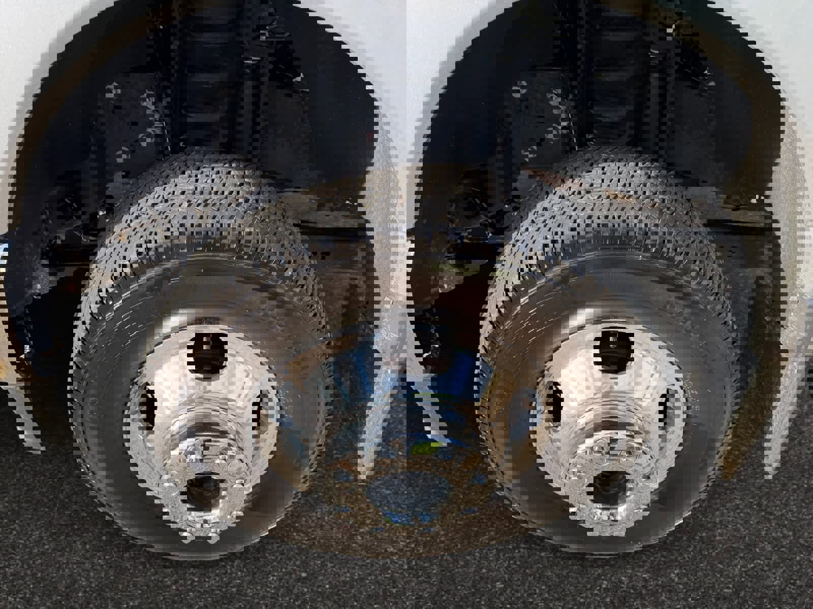 Used 2023 Ford F350 Lariat w/ FX4 Off-Road Package image 7