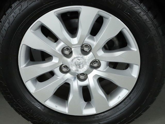 Used 2012 Toyota Sequoia Platinum image 41
