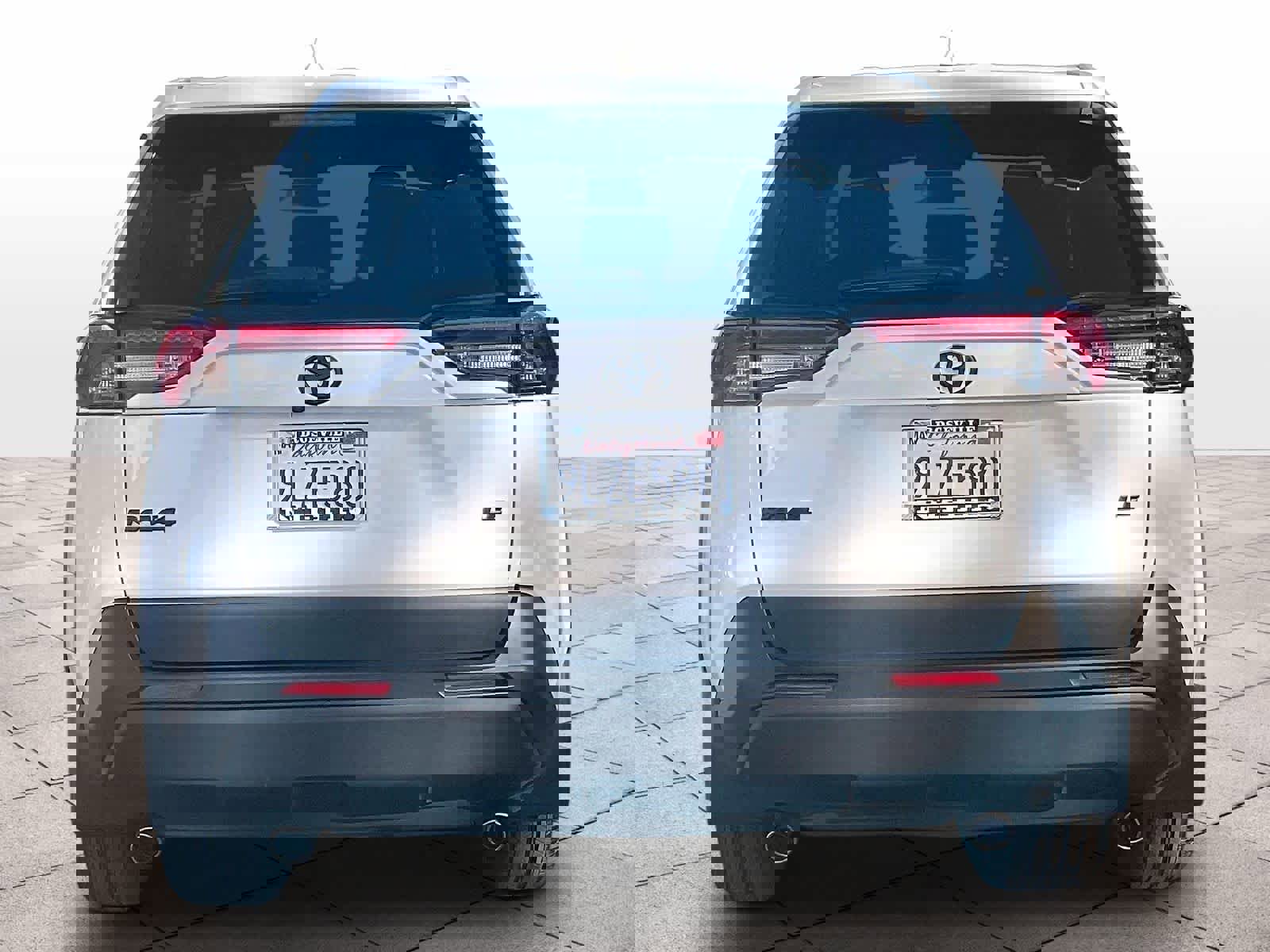 Used 2024 Toyota RAV4 LE image 7