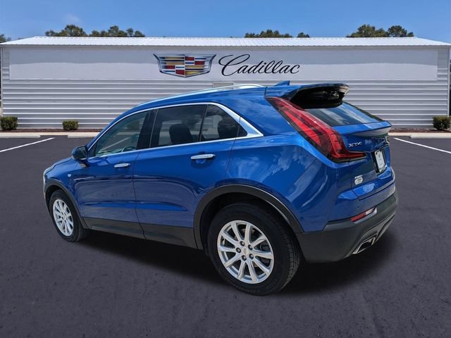 Used 2021 Cadillac XT4 Luxury w/ Cold Weather Package AWD/4WD image 6