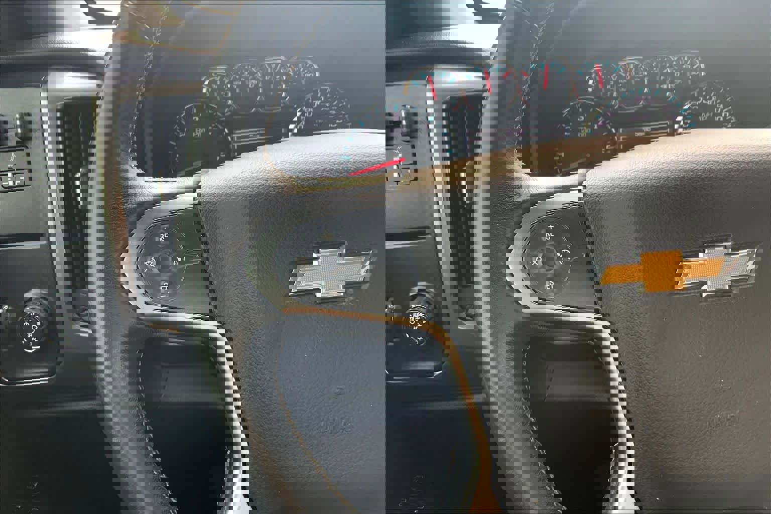 Used 2018 Chevrolet Silverado 1500 LT w/ Texas Edition RWD image 23