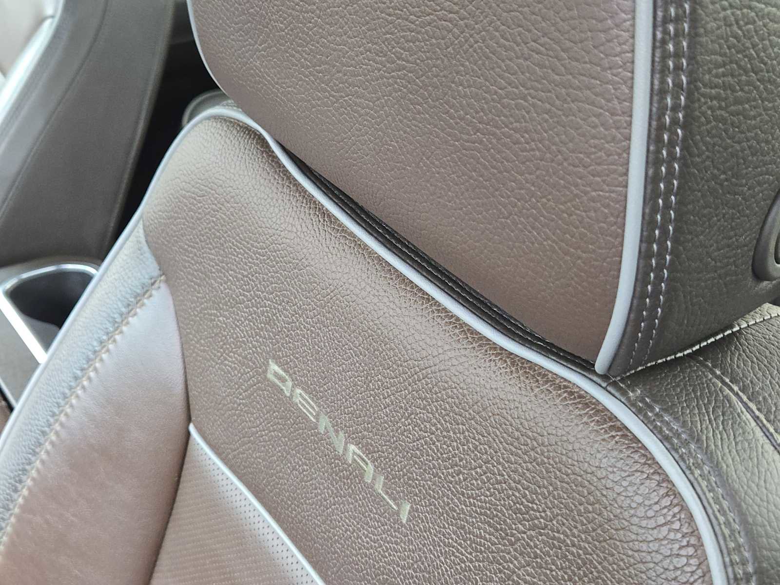 Certified 2022 GMC Sierra 1500 Denali image 16