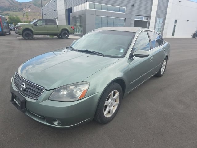 Used 2005 Nissan Altima 2.5 S w/ (F01) Convenience Pkg FWD image 3