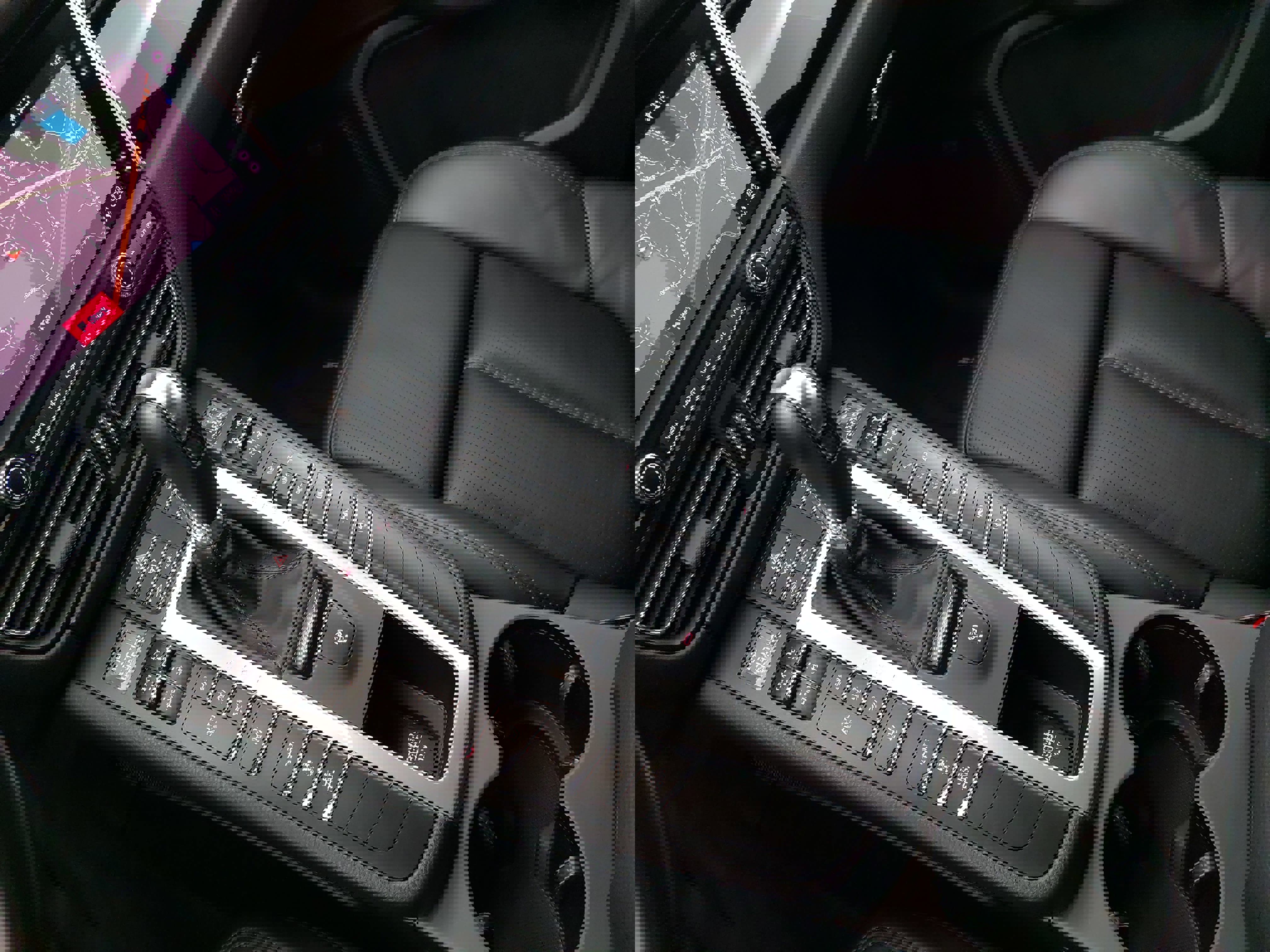 Certified 2021 Porsche Macan image 27