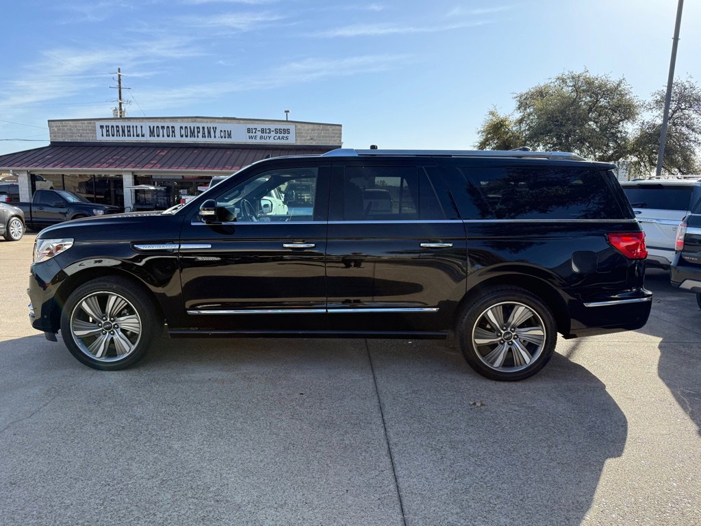 Used 2018 Lincoln Navigator L Reserve w/ Technology Package image 4