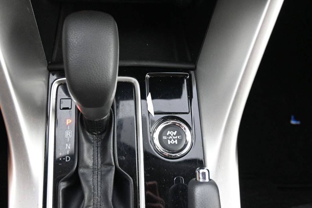 Used 2019 Mitsubishi Eclipse Cross AWD image 15