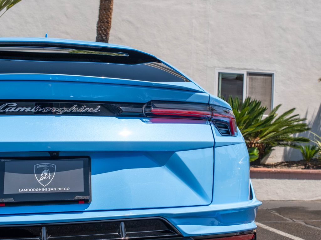 Used 2024 Lamborghini Urus S AWD/4WD image 40