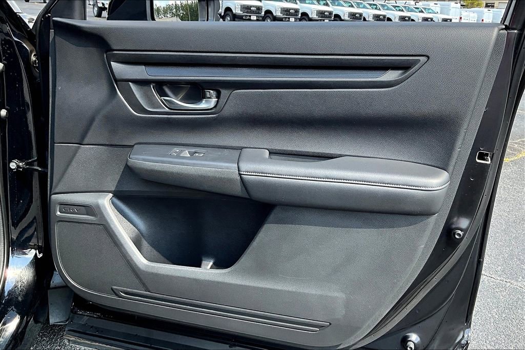 Used 2023 Honda CR-V LX image 24