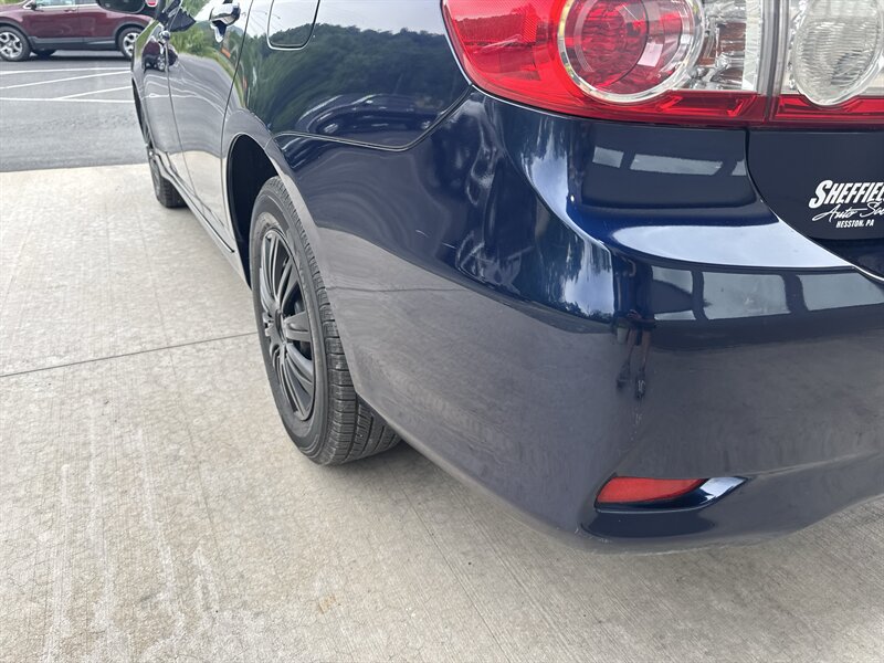 Used 2011 Toyota Corolla LE FWD image 16
