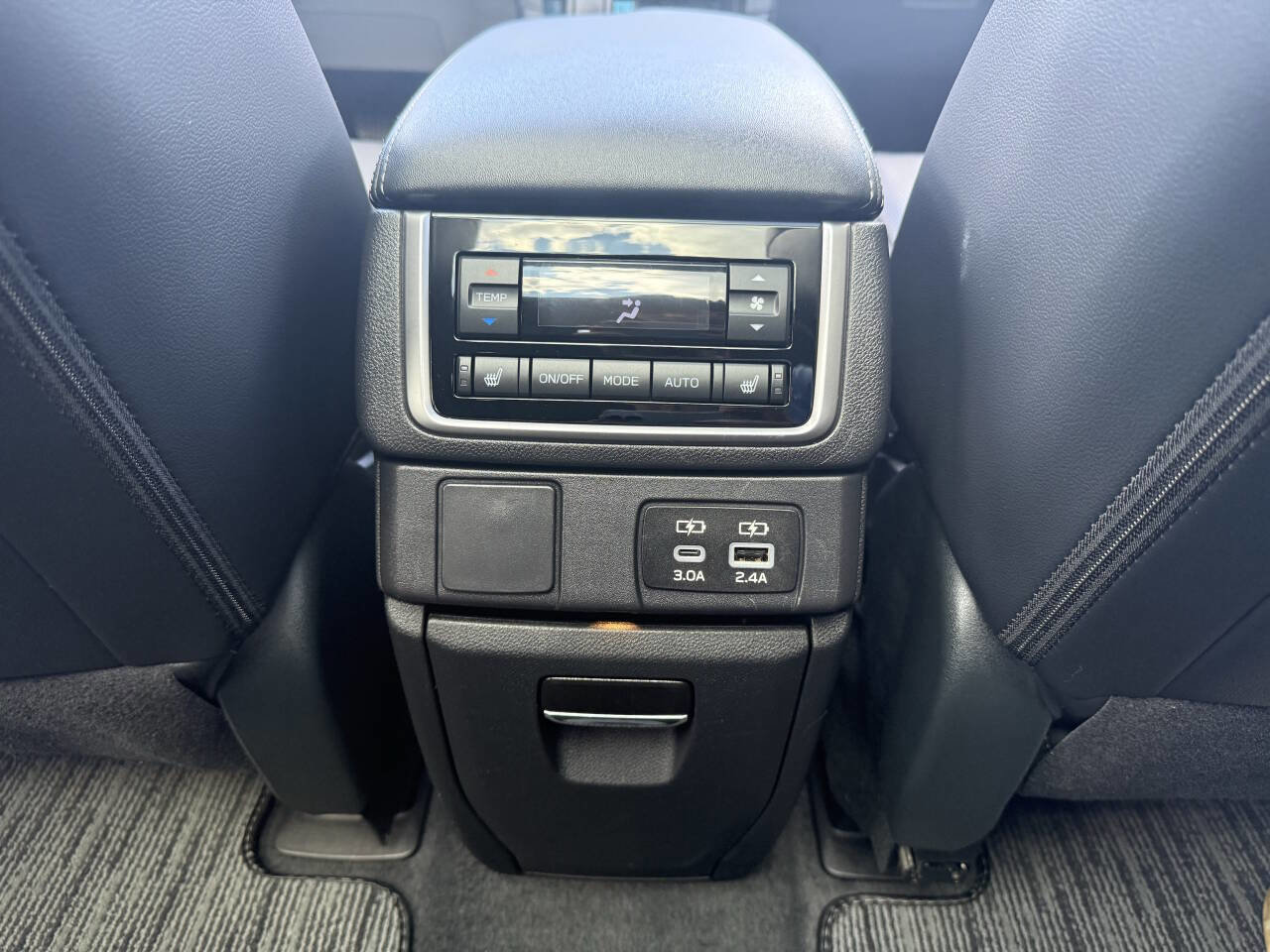 Used 2025 Subaru Ascent Limited AWD/4WD image 29