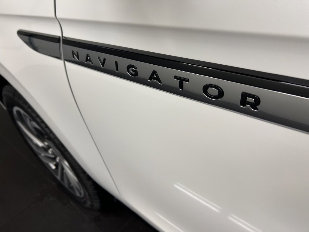 New 2026 Lincoln Navigator Reserve image 45