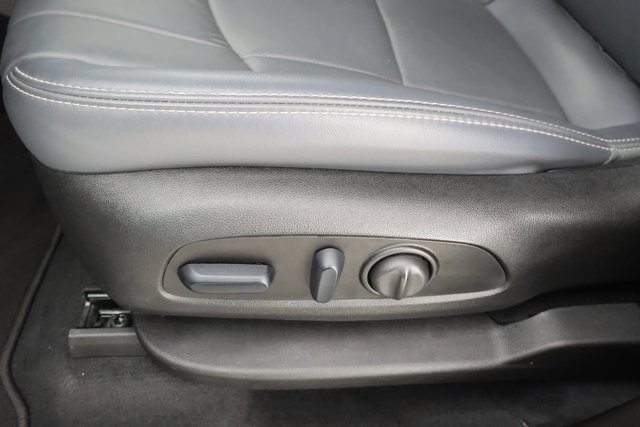 Used 2024 Buick Enclave Essence w/ Technology Package image 9