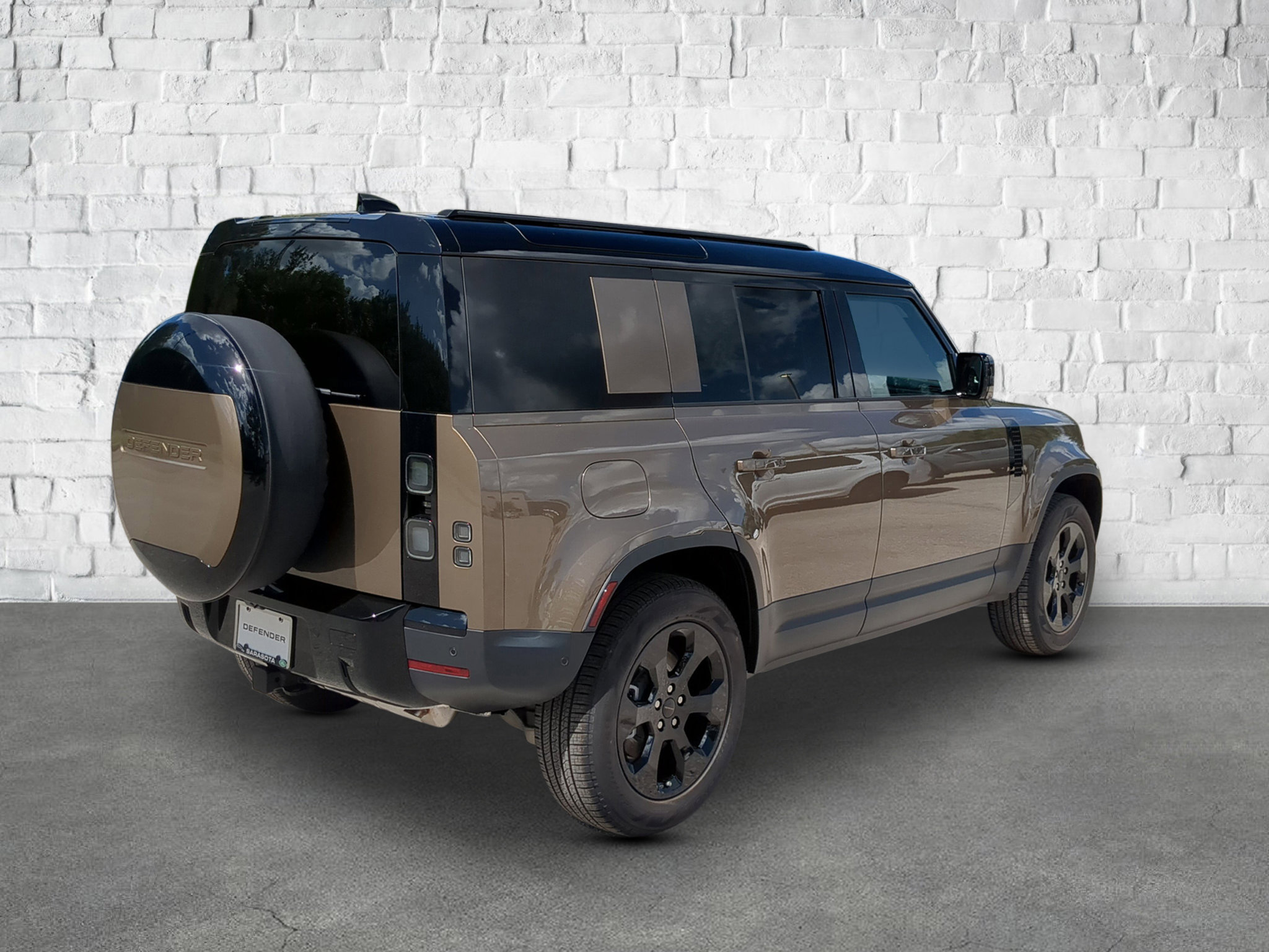 New 2026 Land Rover Defender 110 S image 6