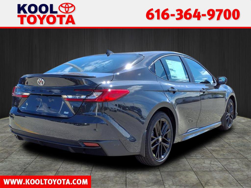 New 2025 Toyota Camry SE image 2