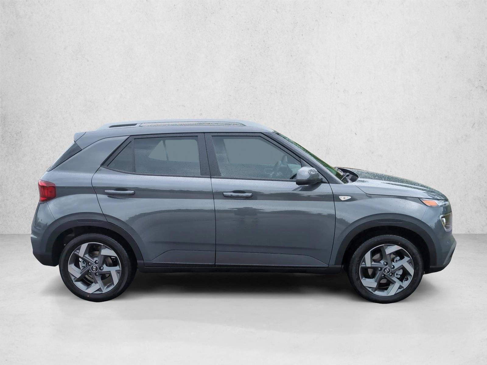 New 2026 Hyundai Venue SEL FWD image 4