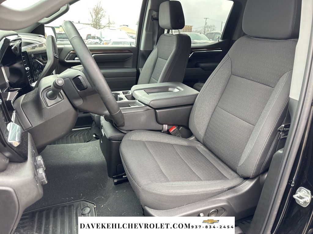 Used 2025 Chevrolet Silverado 1500 LT image 11