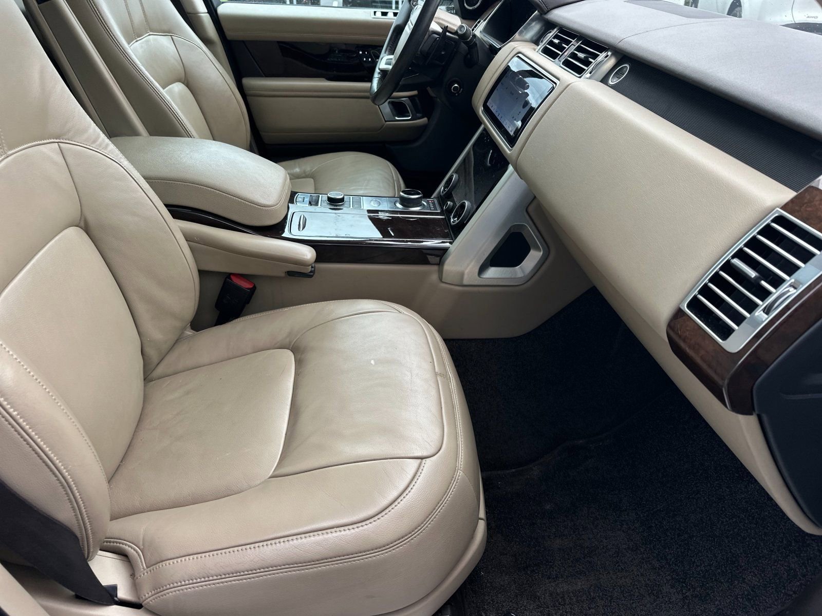Used 2020 Land Rover Range Rover AWD/4WD image 14