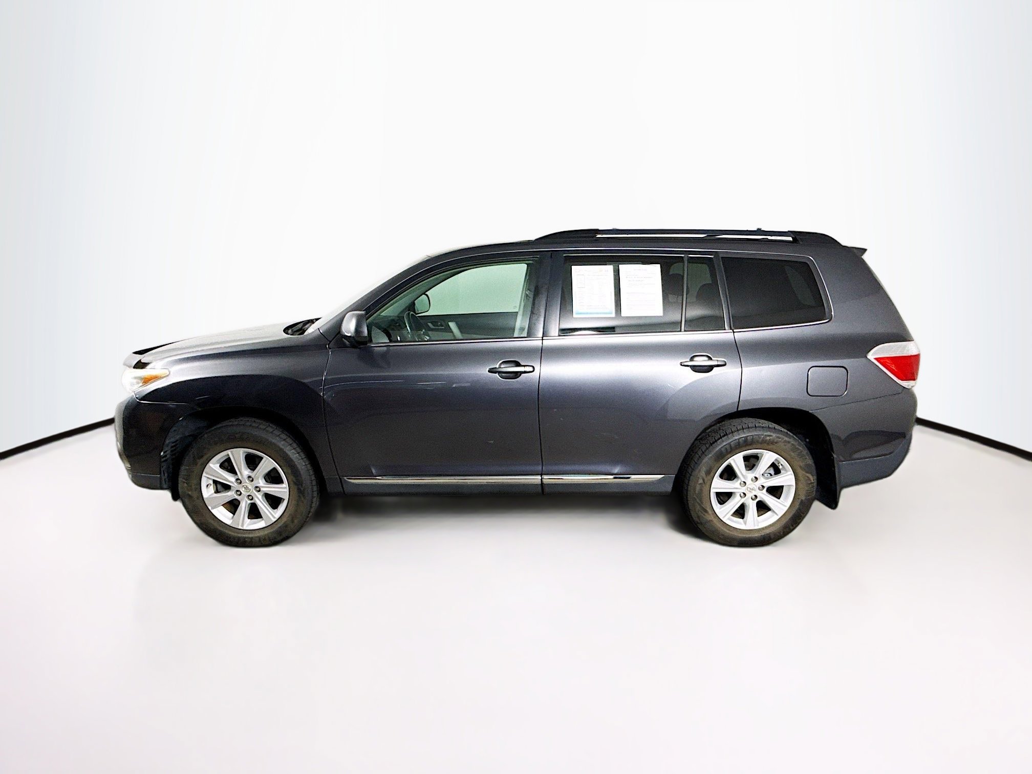 Used 2011 Toyota Highlander 4WD w/ Tech Pkg image 7