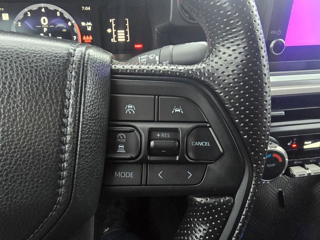 Used 2024 Toyota Tacoma SR5 AWD/4WD image 21
