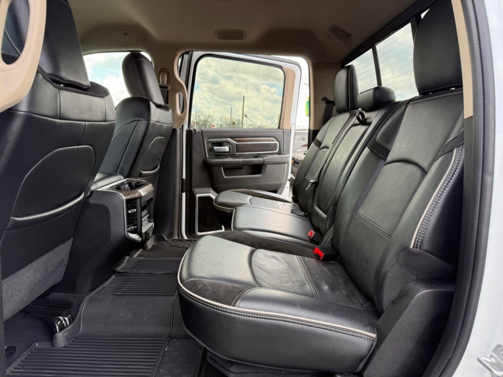 Used 2021 RAM 2500 Laramie AWD/4WD image 29