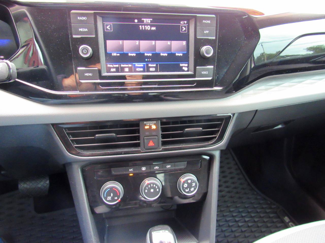 Used 2024 Volkswagen Taos S FWD image 24
