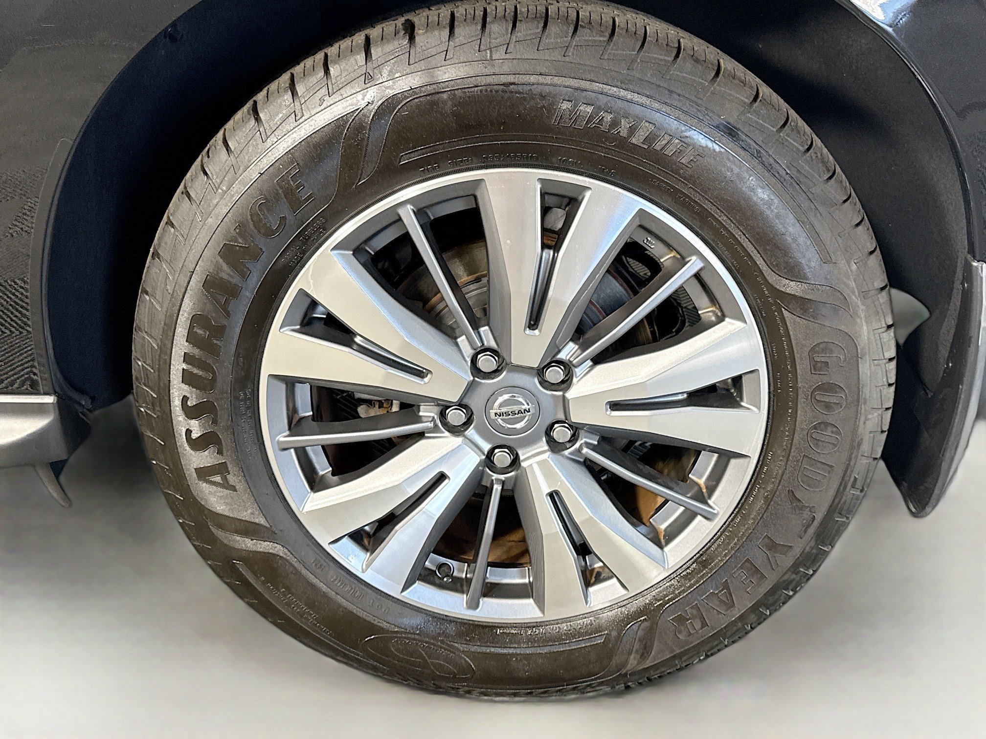Used 2020 Nissan Pathfinder SL image 37