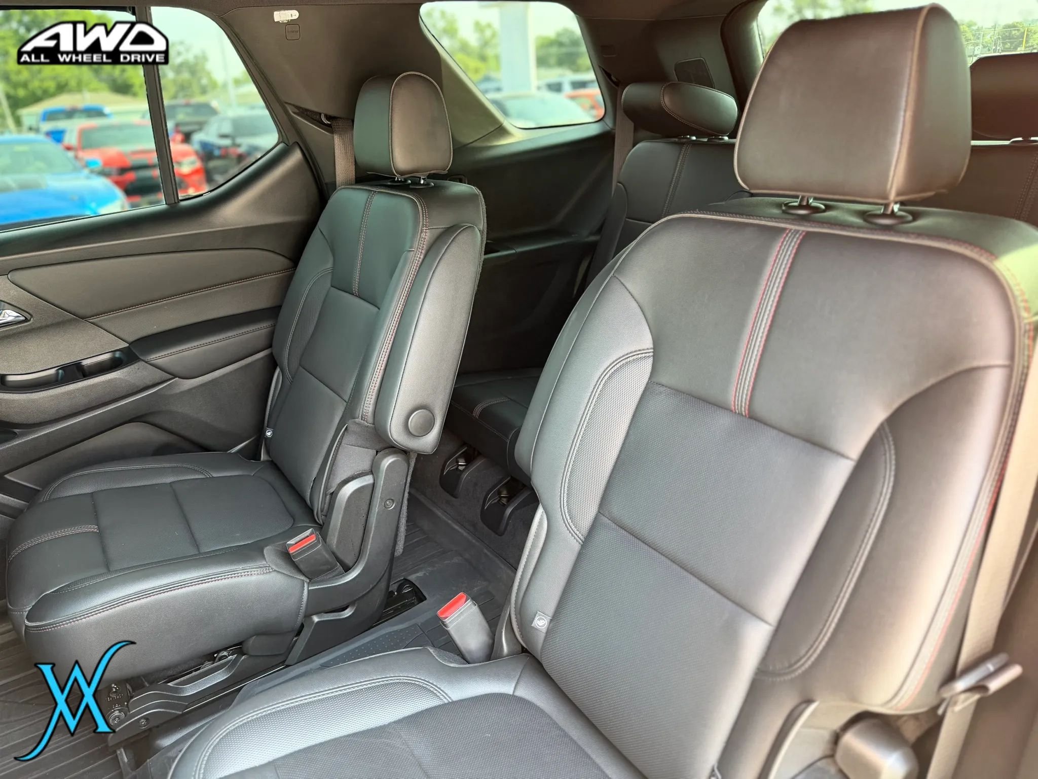 Used 2023 Chevrolet Traverse RS w/ LPO, Floor Liner Package AWD/4WD image 17