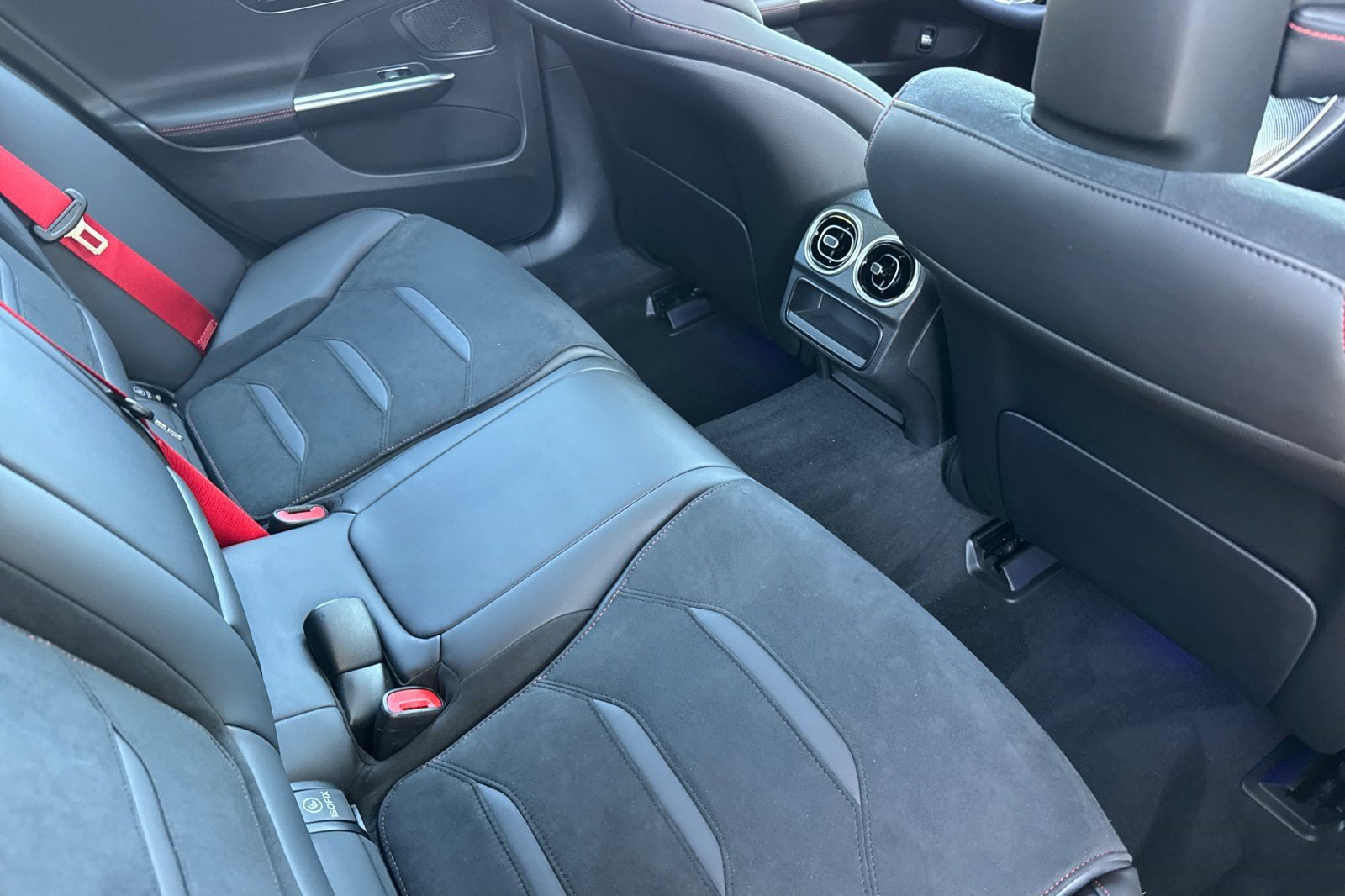 Certified 2024 Mercedes-Benz C 43 AMG 4MATIC Sedan image 35