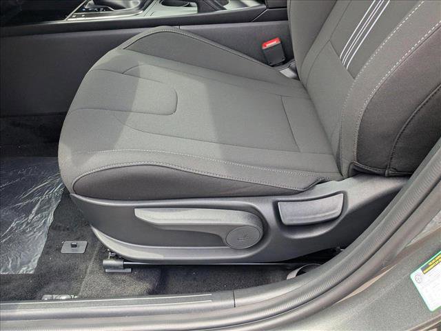 New 2025 Hyundai Elantra Sport image 4