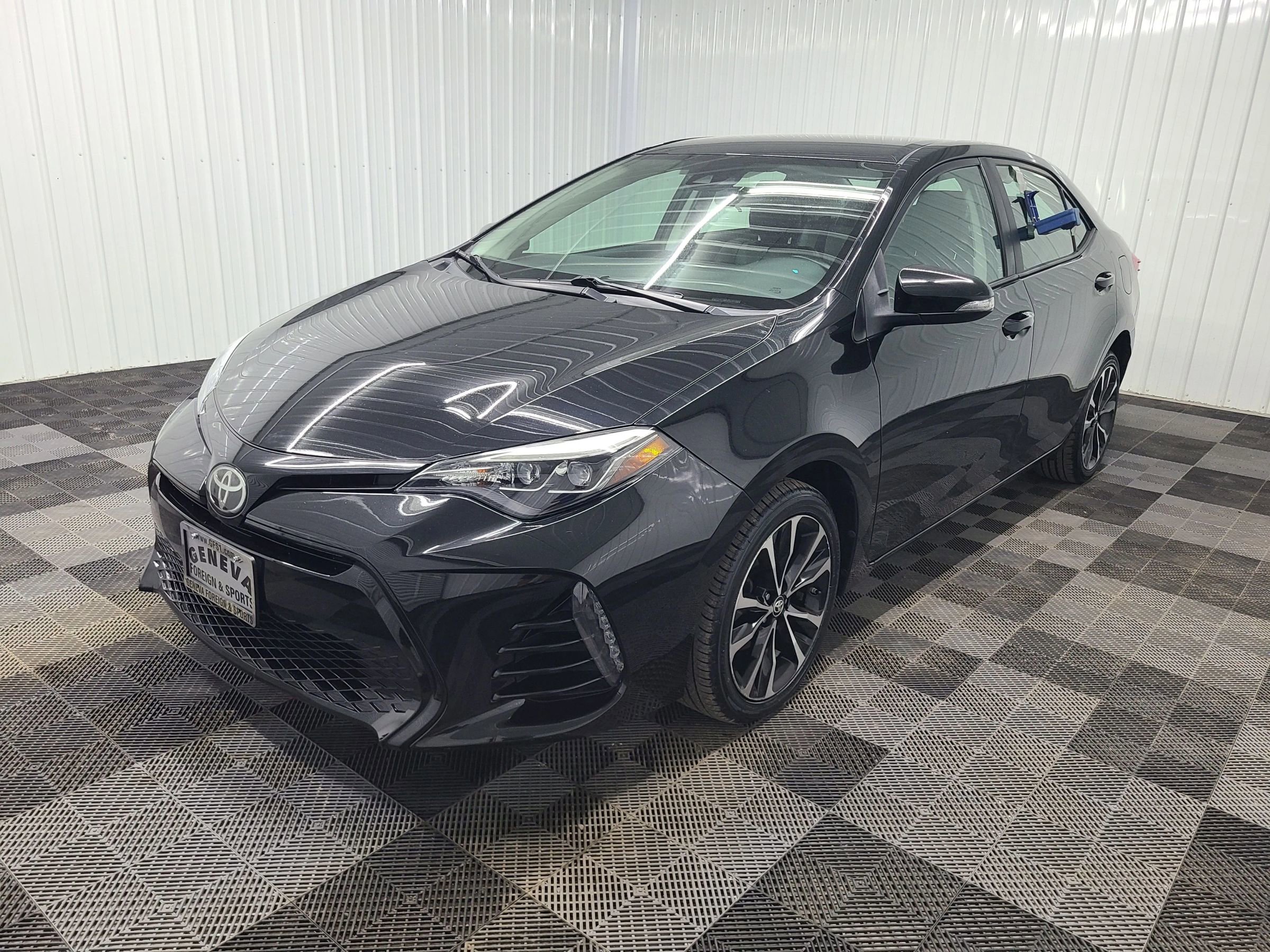 Used 2018 Toyota Corolla SE FWD image 7
