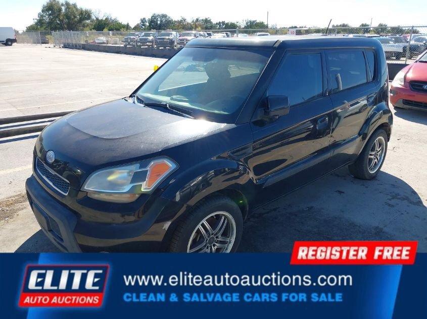 Used 2010 Kia Soul ! image 3