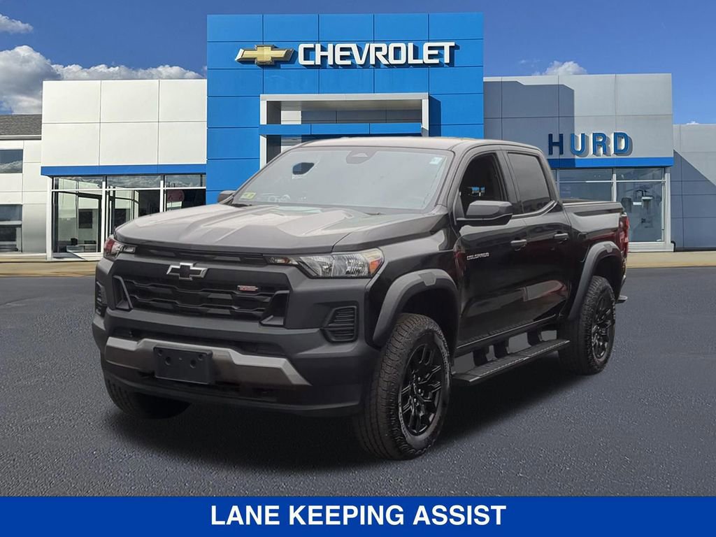 Used 2024 Chevrolet Colorado Trail Boss w/ Advanced Trailering Package AWD/4WD image 9