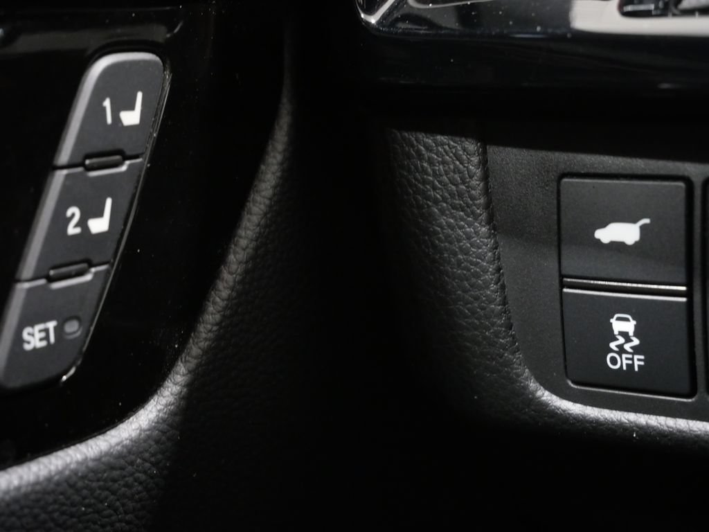 Used 2024 Honda CR-V Sport Touring image 15