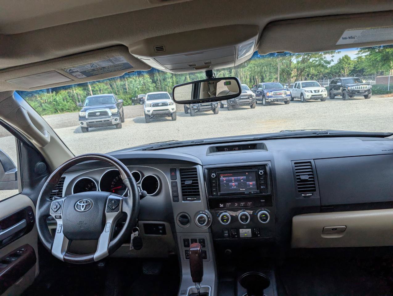 Used 2014 Toyota Sequoia Platinum AWD/4WD image 20