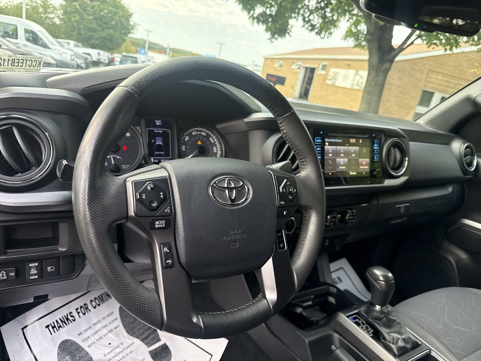 Used 2019 Toyota Tacoma TRD Sport AWD/4WD image 15