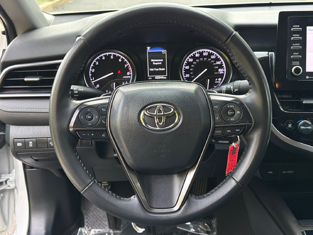 Used 2024 Toyota Camry SE FWD image 27
