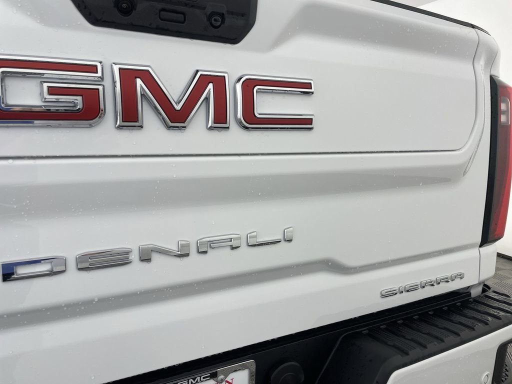 New 2025 GMC Sierra 2500 Denali w/ Denali Reserve Package image 35