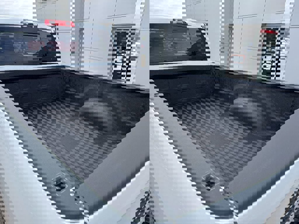 Used 2025 RAM 2500 Tradesman image 15