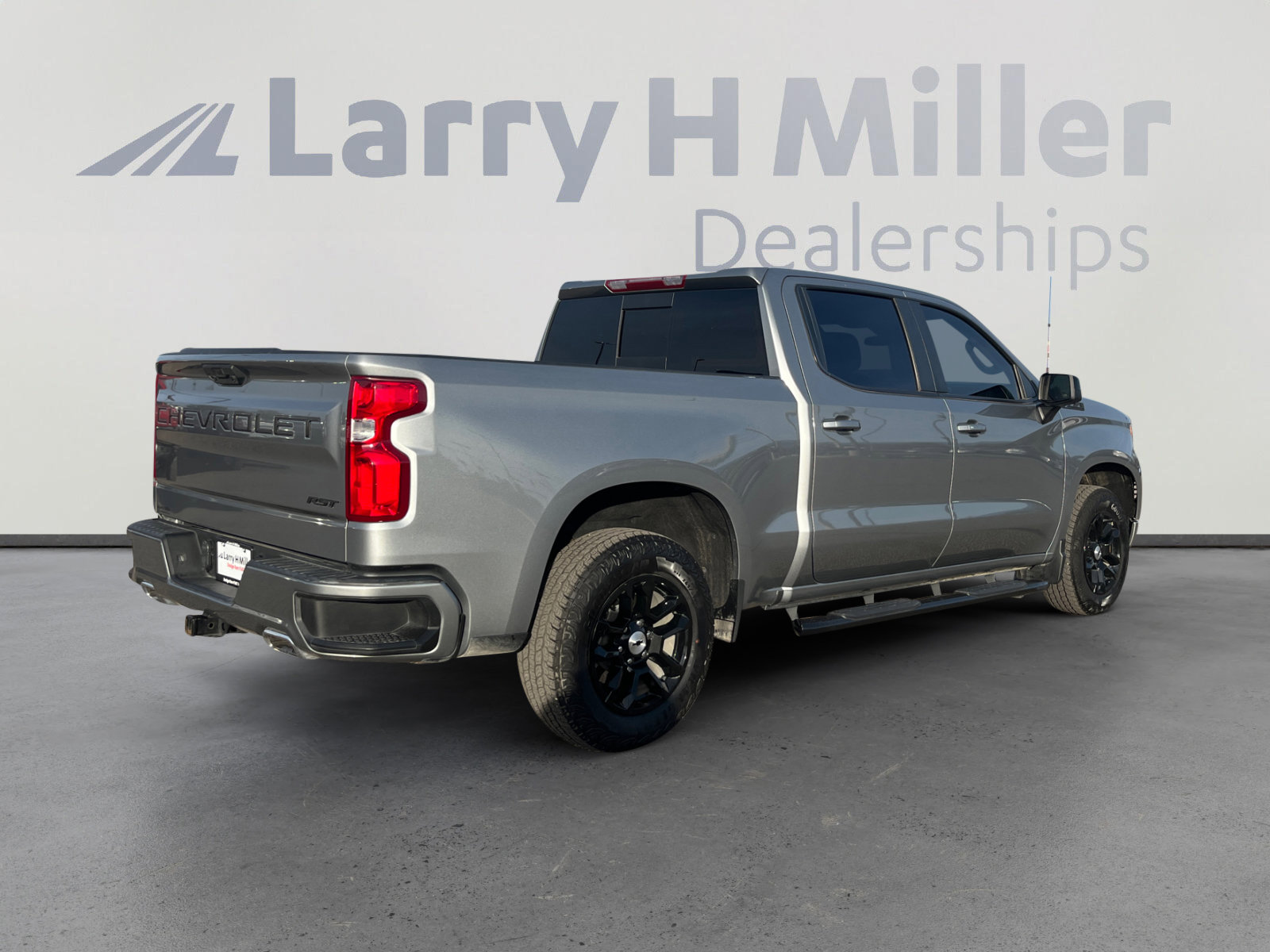 Used 2024 Chevrolet Silverado 1500 RST image 5