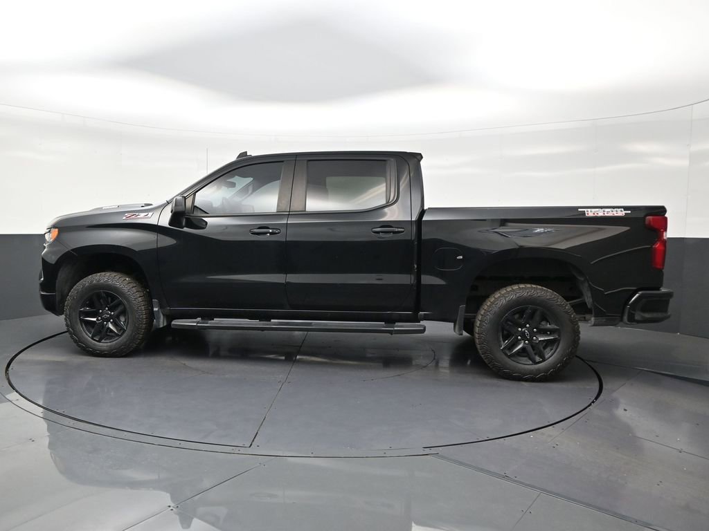Used 2023 Chevrolet Silverado 1500 LT Trail Boss image 2