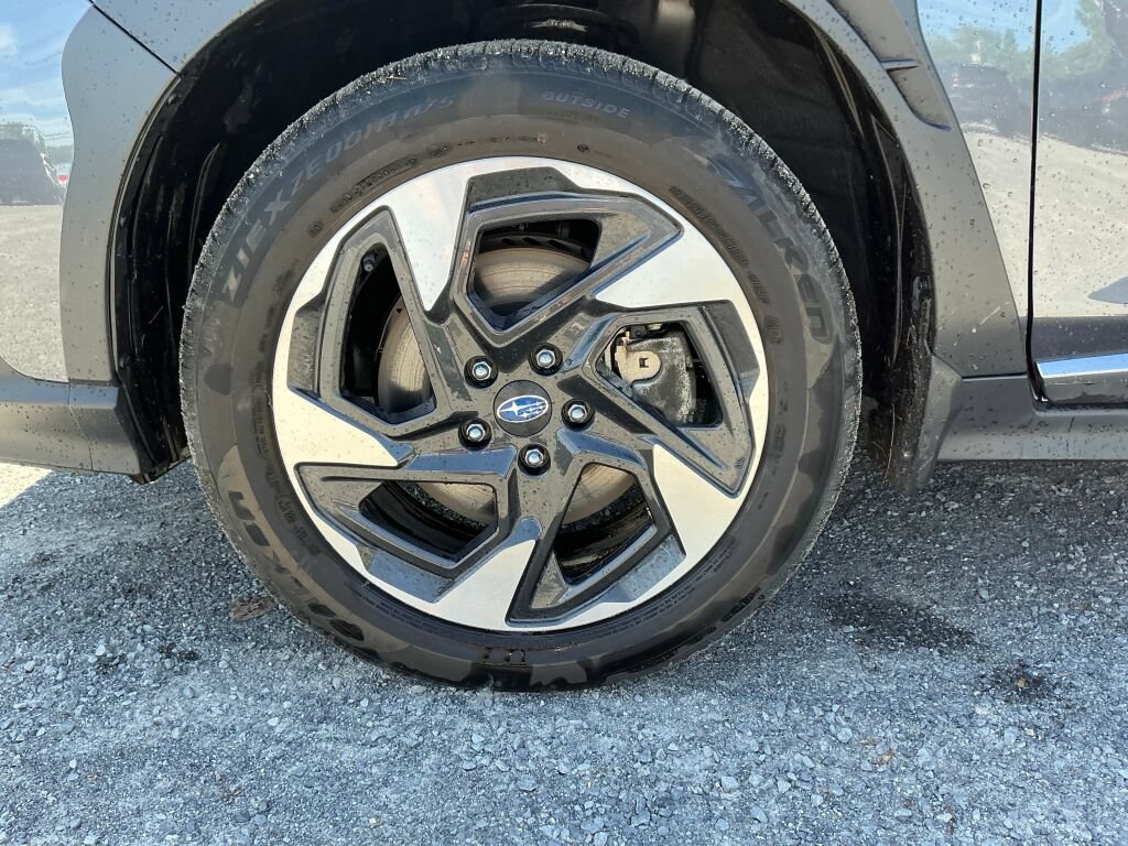 Certified 2025 Subaru Crosstrek 2.5i Limited AWD/4WD image 9