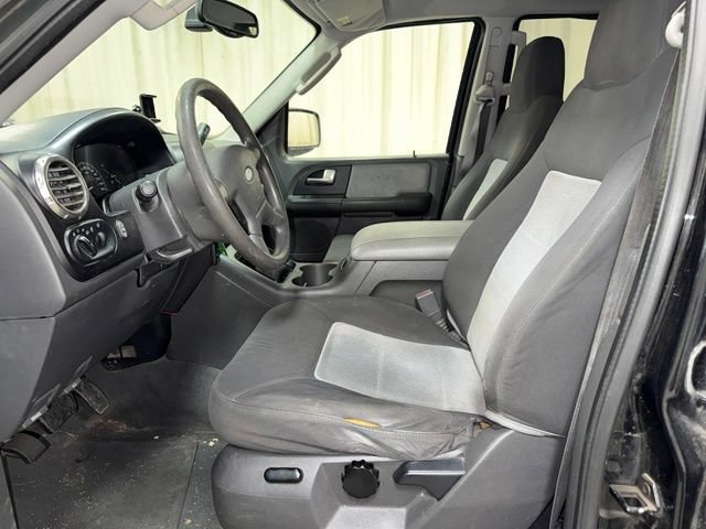 Used 2003 Ford Expedition XLT AWD/4WD image 14