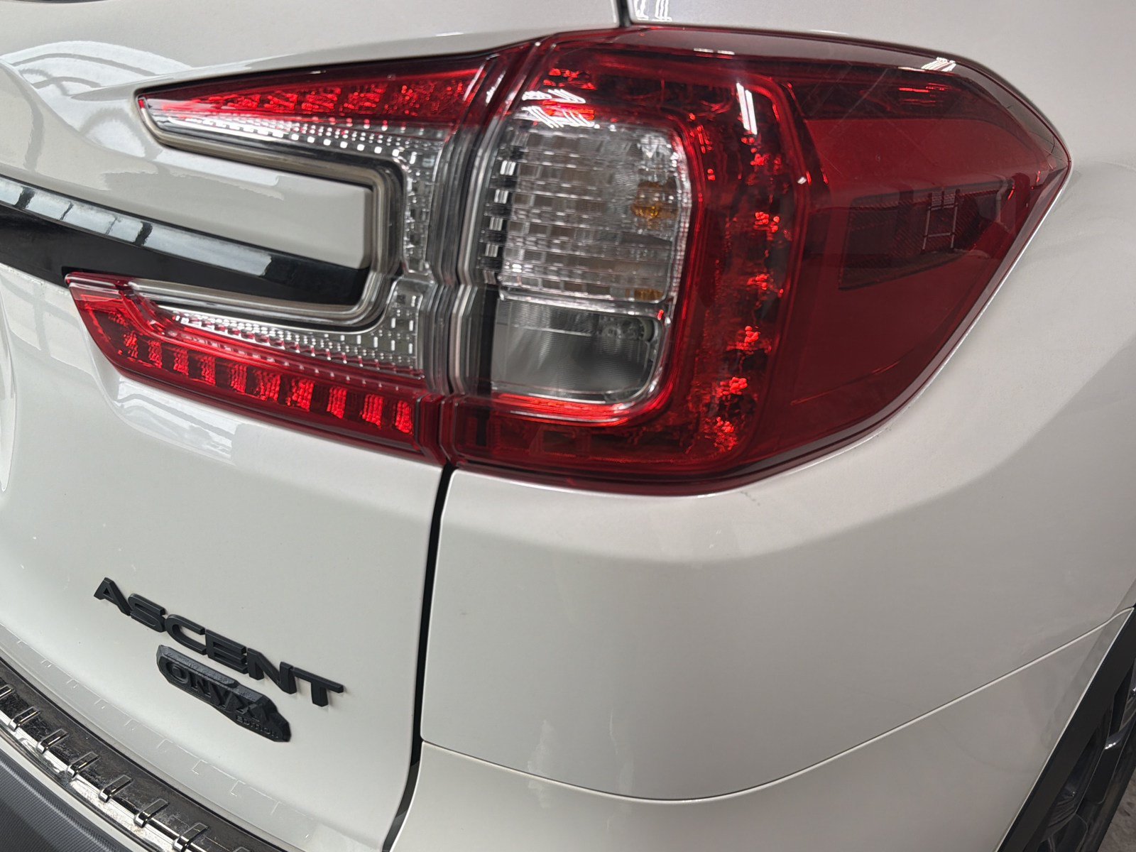 Certified 2024 Subaru Ascent Onyx Edition AWD/4WD image 17