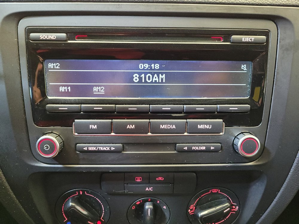 Used 2013 Volkswagen Jetta S image 25