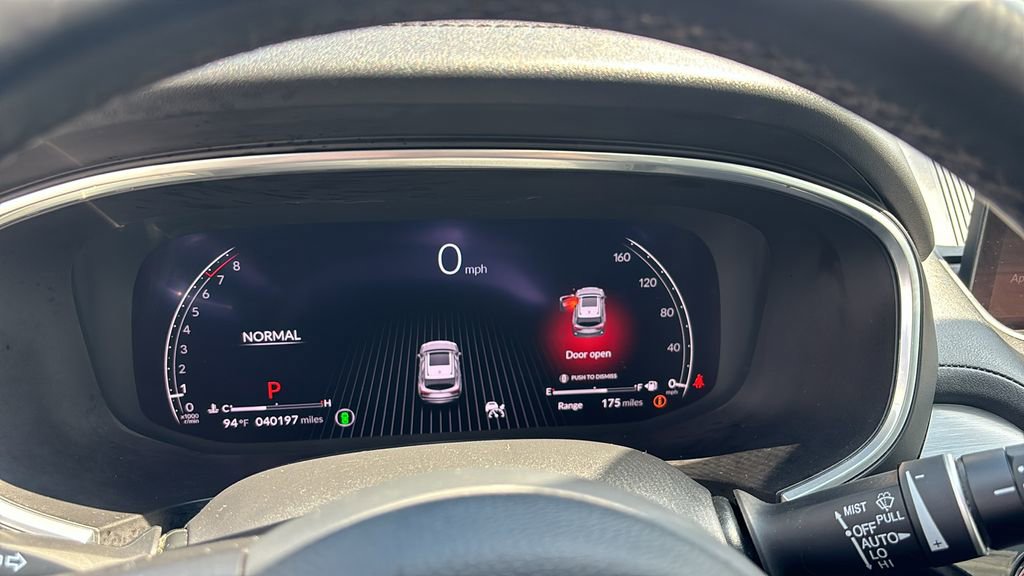 Used 2023 Acura MDX SH-AWD w/ Technology Package image 16