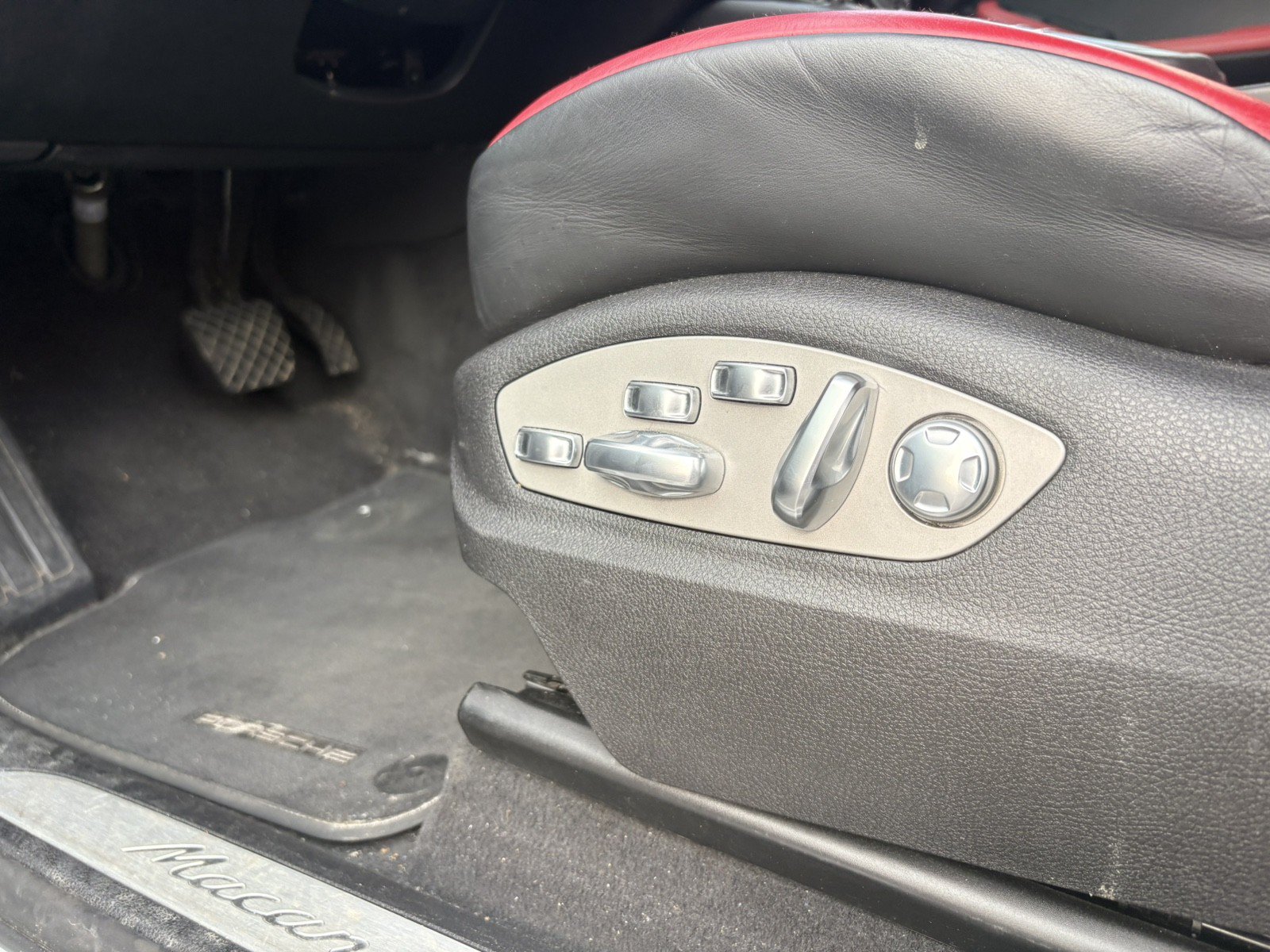 Used 2020 Porsche Macan S AWD/4WD image 13