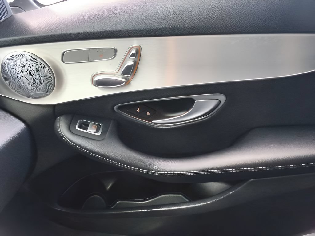 Used 2018 Mercedes-Benz C 300 4MATIC Sedan w/ Premium Package image 16