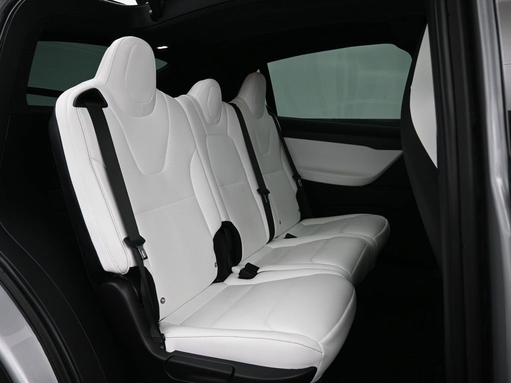 Used 2018 Tesla Model X P100D image 21