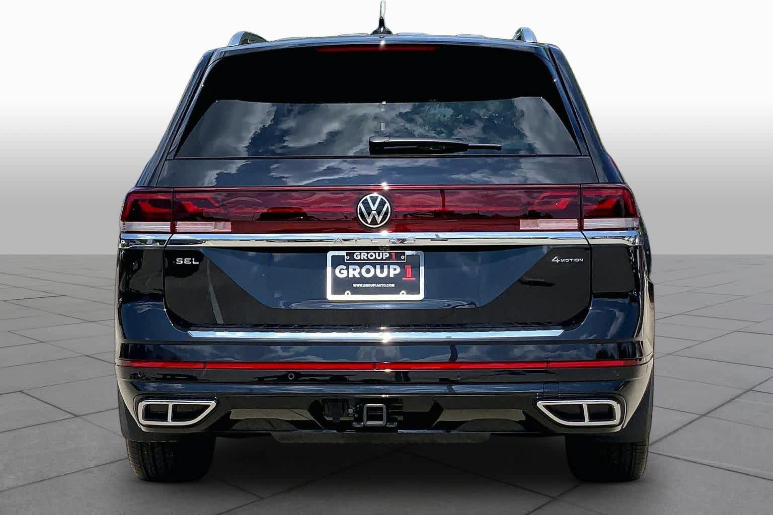 Used 2025 Volkswagen Atlas SEL Premium R-Line AWD/4WD image 5