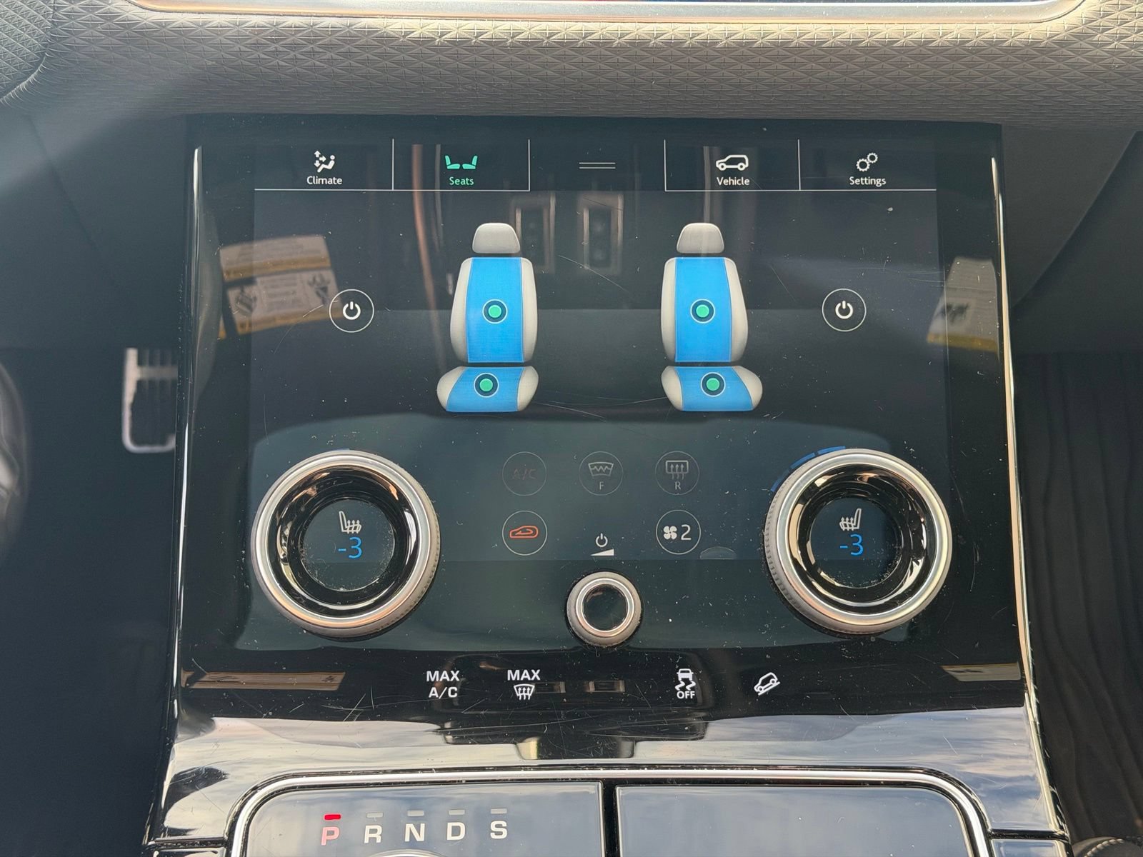 Used 2018 Land Rover Range Rover Velar R-Dynamic SE AWD/4WD image 10